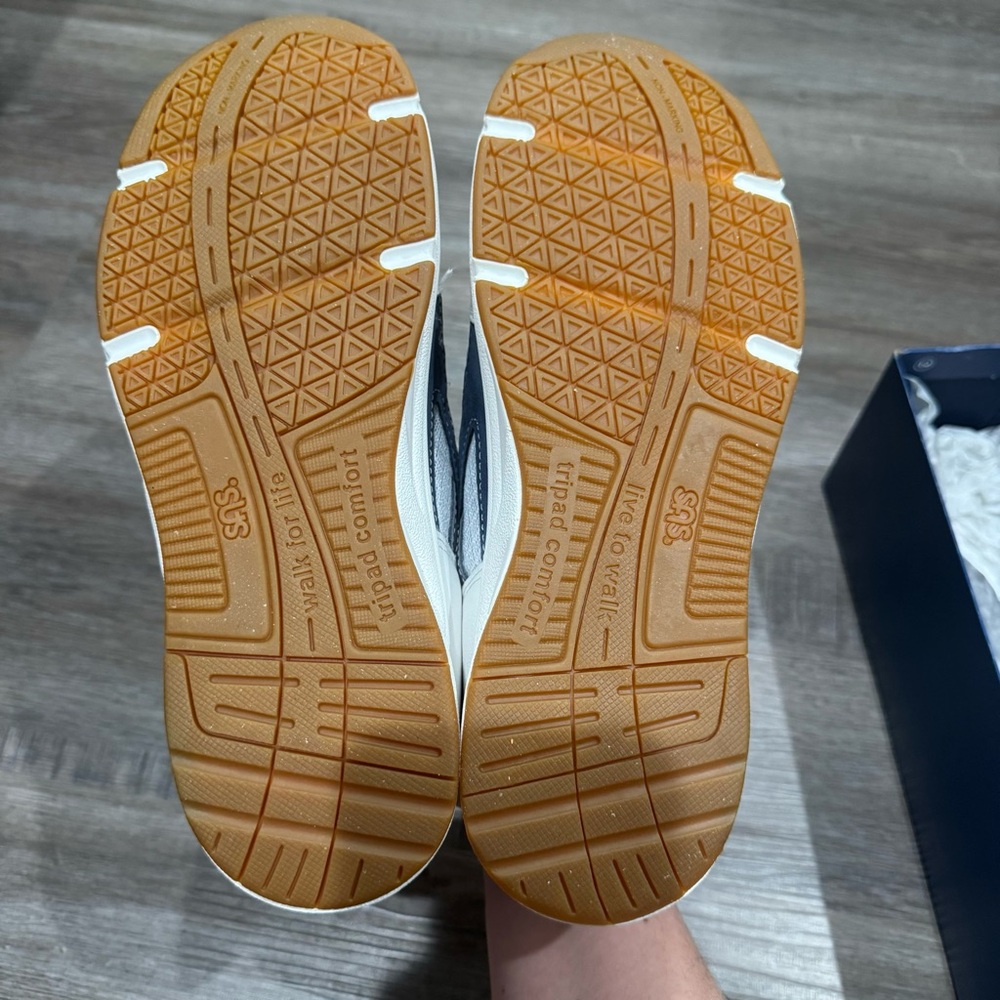 SAS Tour Mesh Lago Vista Lace Up Comfort Walking Sneakers - Picture 7 of 9